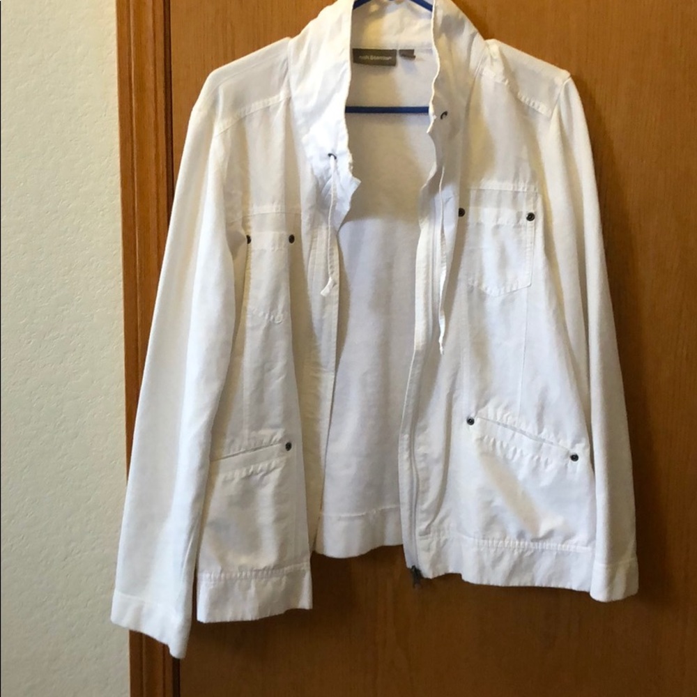 Croft and Barrow size large lightweight jacket